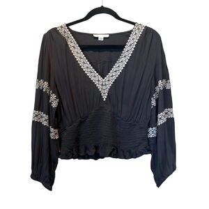 American Eagle Women’s Bohemian Crepe Fabric Smocked Peasant Blouse Size Medium